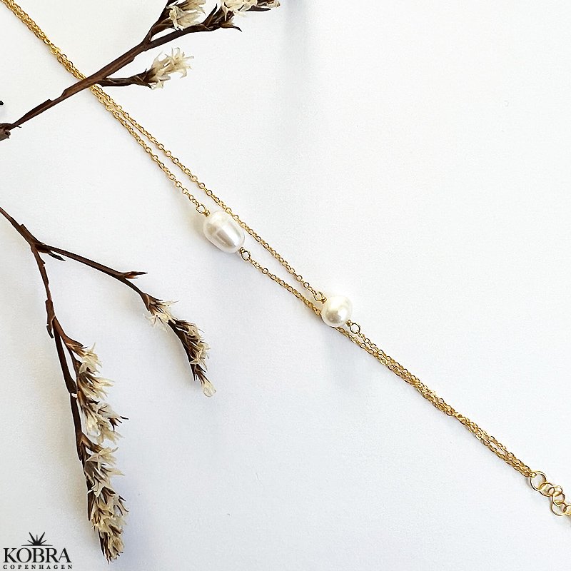 "LaBelle" perle armbnd med guldkder