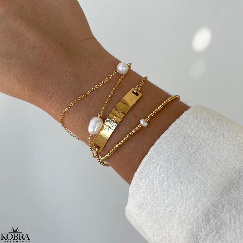 "LaBelle" perle armbnd med guldkder