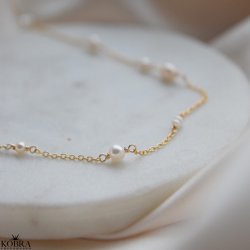 "Monaco" perle halskde / choker i guld med hvide ferskvandsperler