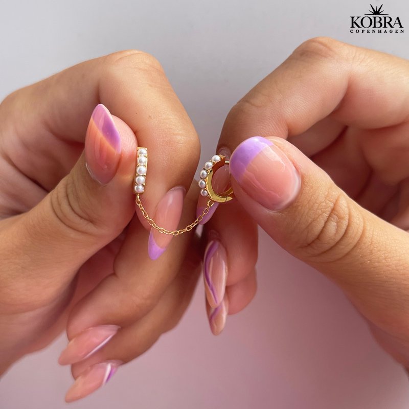 "Zola" Gold-plated hoops for 2 holes in the ears with pearls