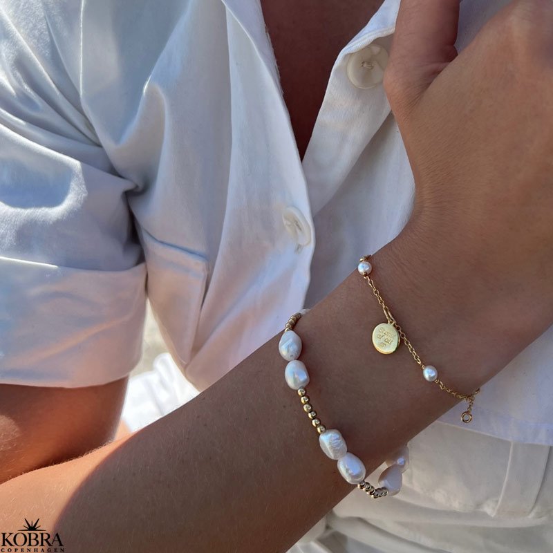 "Anemone" gold plated bracelet with 3 freshwater pearls including engraving