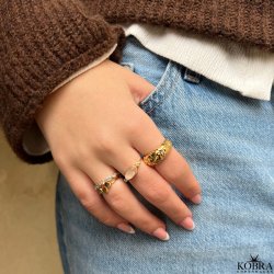 "Luna" stor chunky guld ring med hvide sten