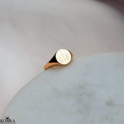 "Blazing Star" gold signet ring with your zodiac sign