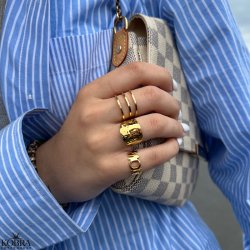 Smal "Phlox" hammerslet ring i guld