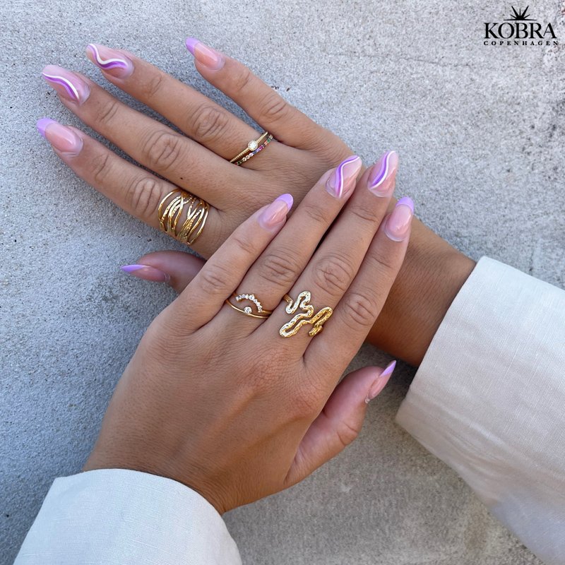 "Alexis" gilded ring with white stones