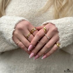 "Boa" slangeformet ring i guld