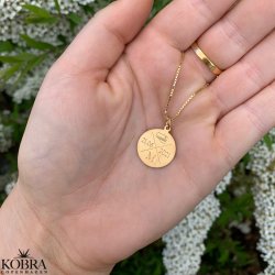 Studenter halsk�de med krydsgravering i guld