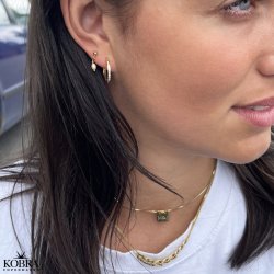 "Wilma" small gold plated pearl earrings  with peach colored pearls