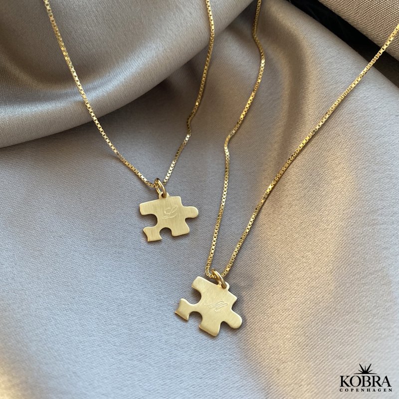 "BFF" puzzle necklaces in gold