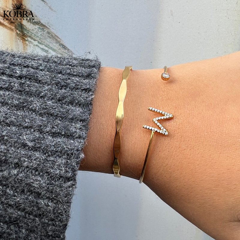 "Zoey" Personal bracelet in gold with your initial