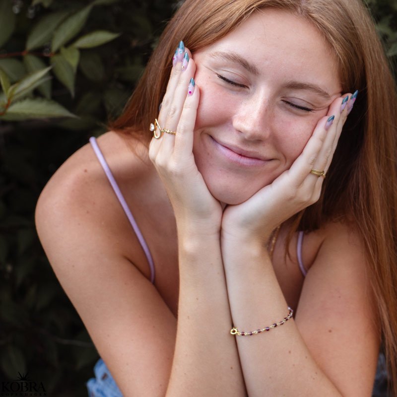 "Ellish" fine gold bracelet with red garnets and pearl