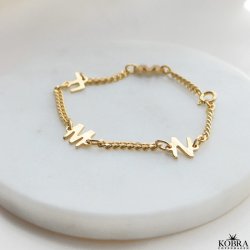 "Hayes" guld armbånd med 3 bogstaver samt 3 mm. panzerkæde