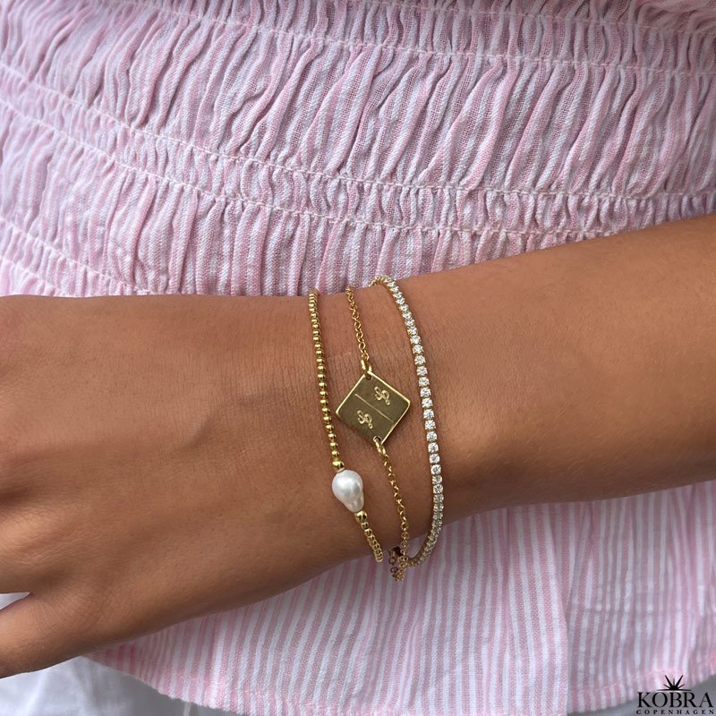 "Hey" forgyldt armbnd med personlig gravering