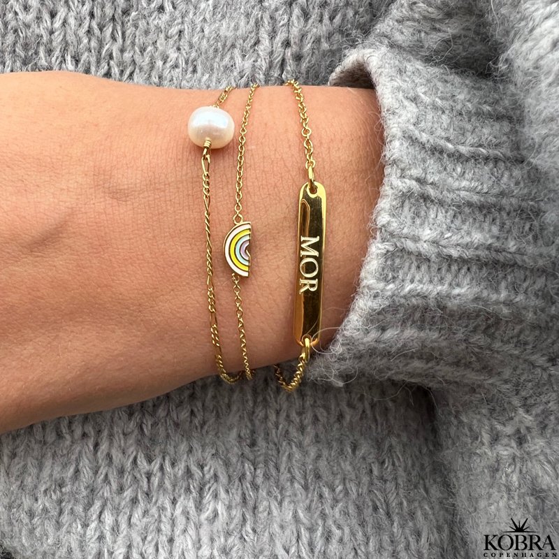 "Moment" guld armbnd med din gravering