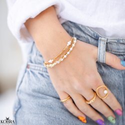 "Royal" perle armbnd med guld kugler