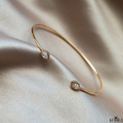 "Tai" guld armbnd / armlet med drbeformet sten - one size!