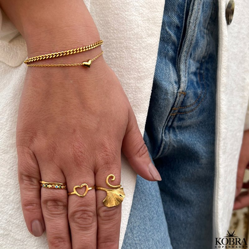 "Nikoline" 18 karat forgyldt ring med facetter