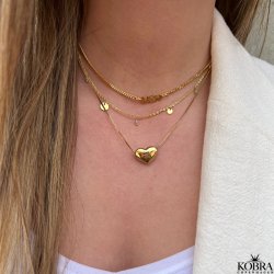 "Katy" 18 karat forgyldt halskde med guld amuletter og bl Amazonit sten