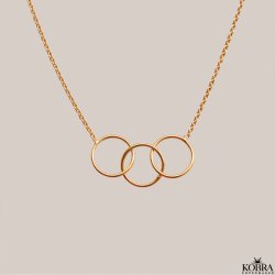 "Olympia" 14 carat gold plated necklace with 3 rings