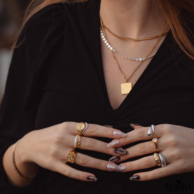 "Envy" Chunky guld ring i organisk design