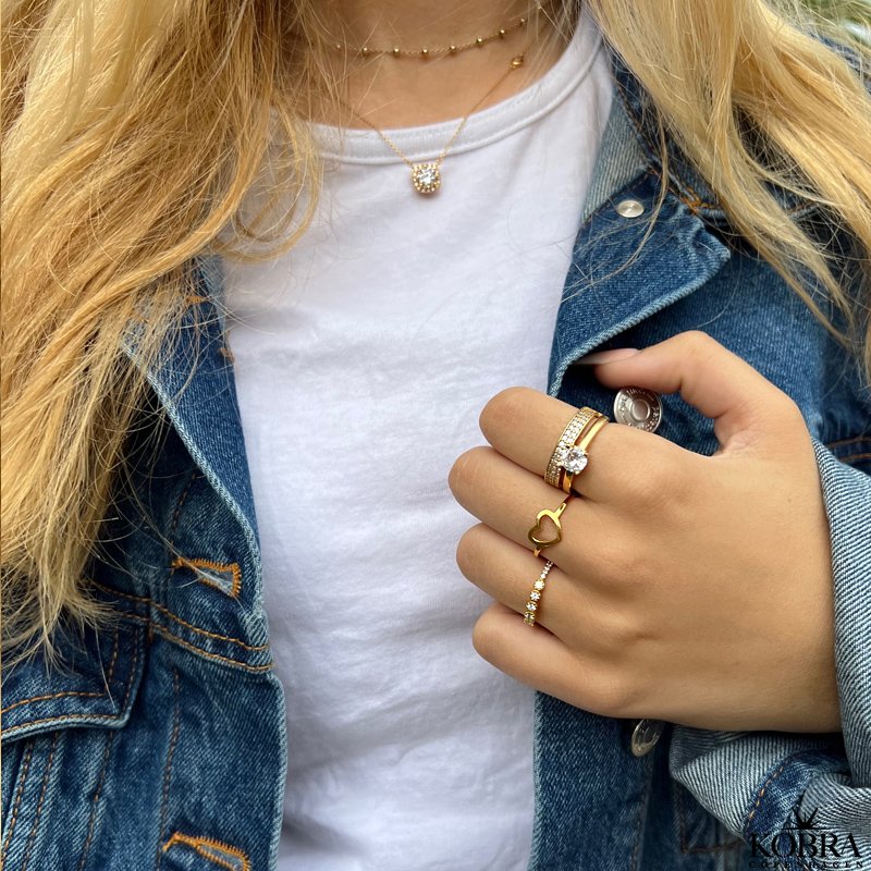 "Sylvie" guld halskde med hvide zirkonia sten