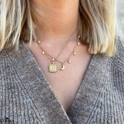 "Moon" gold necklace with pearls and hammered moon