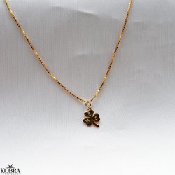 "Bellis" trekløver guld halskæde med gravering