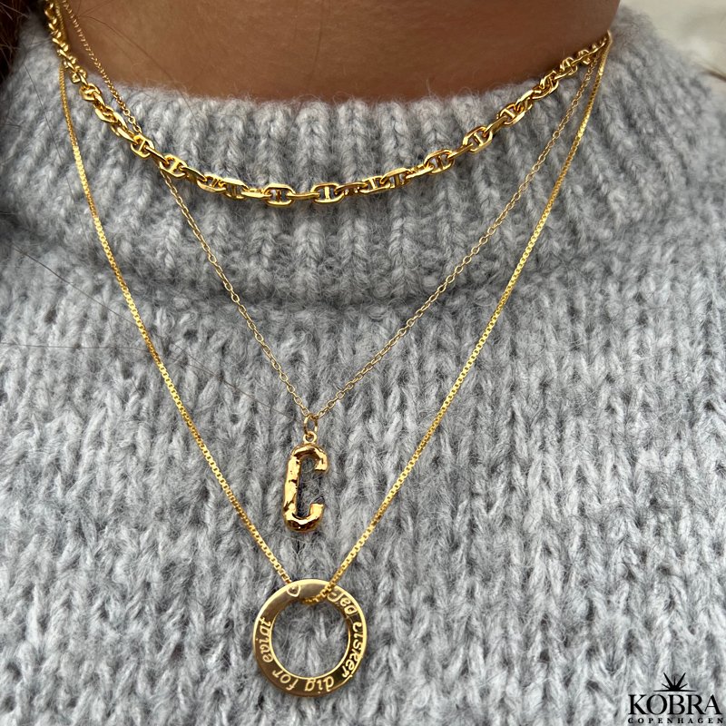 Love Wheel, guld halskde med rundt vedhng, inklusiv din gravering