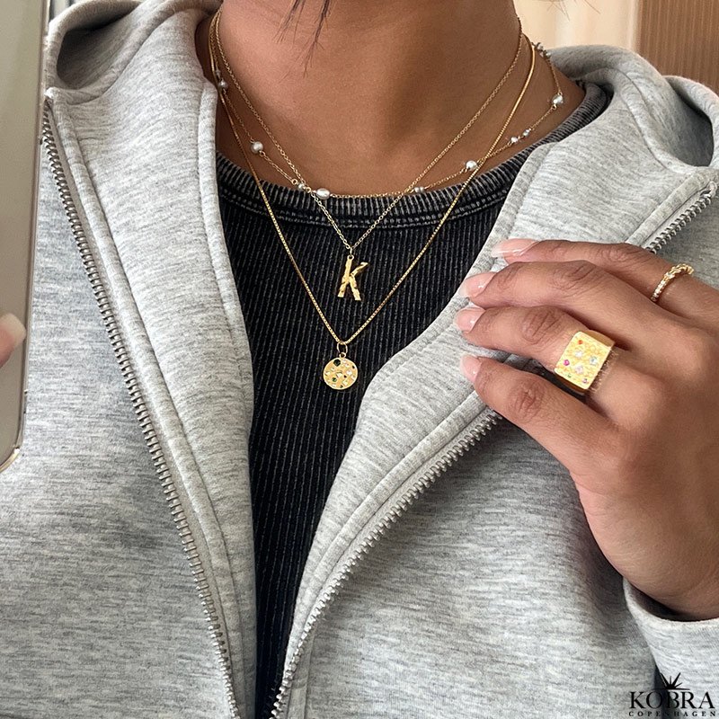 "Amalfi" guldhalskde  rundt vedhng i 18k forgyldt slv