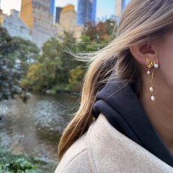 "Silke" 18 karat forgyldte curvy perle reringe