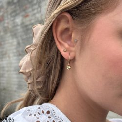 "Mirabelle" enkle hoops / reringe med lille hjerte i guld