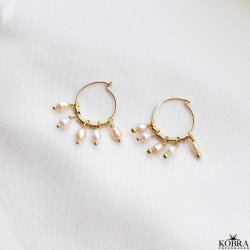 "Wilma" small gold hoops with pearls