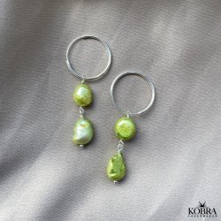 "Sugar" silver earrings with green freshwater pearls