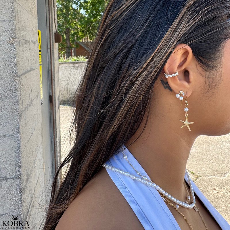 "Mikami" gold earcuff with stones and unique design