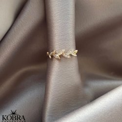 "Janelle" enkel guld ring med blade  og sten