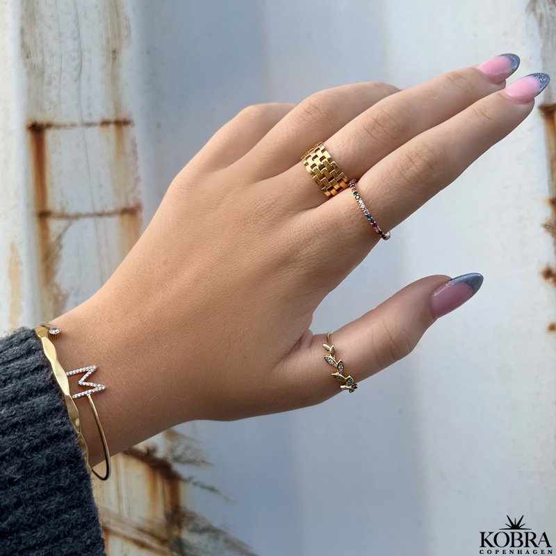 "Zoey" Personal bracelet in gold with your initial