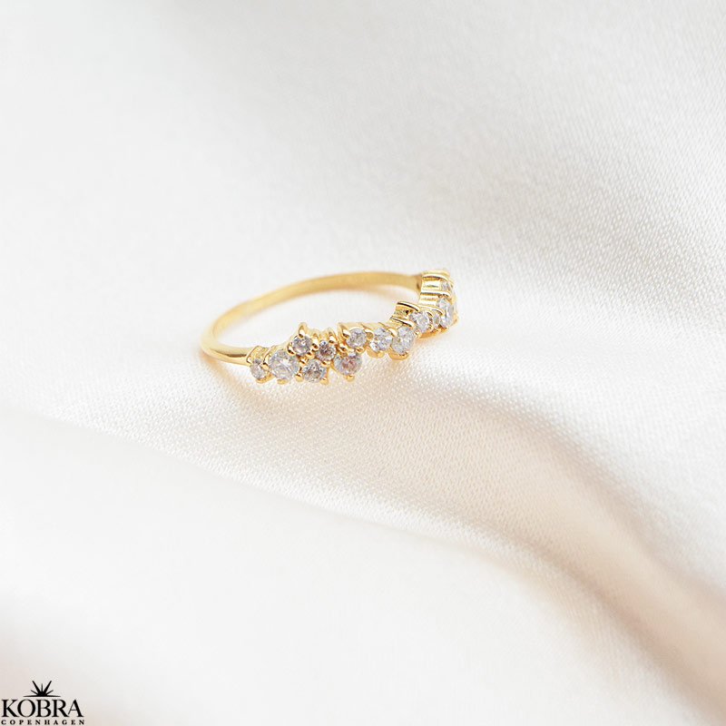 "Mikami" 18 carat gold plated ring with white stones