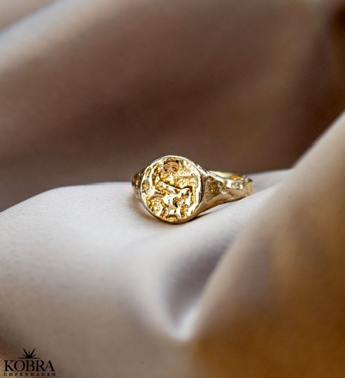 "Envy" Chunky guld ring i organisk design