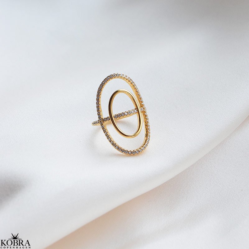 "Corina" forgyldt ring med zirkonia sten