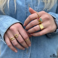 "Morning Sun" guld ring med riflet struktur