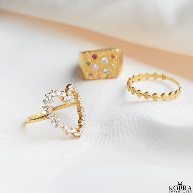 "Elfie" enkel guld ring med blade
