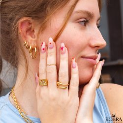 "Boa" slangeformet ring i guld