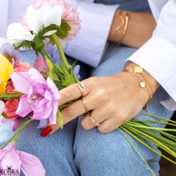 "Romina" guld ring spkket med hvide sten