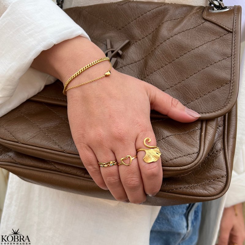 "Nikoline" 18 karat forgyldt ring med facetter