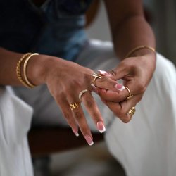 "Debbie" forgyldt 18 karat ring i enkelt design