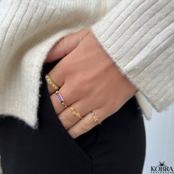 "Trena" enkel guld ring med blade