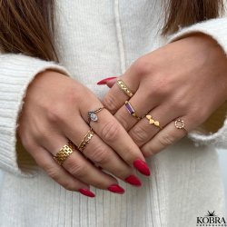 "Trena" enkel guld ring med blade