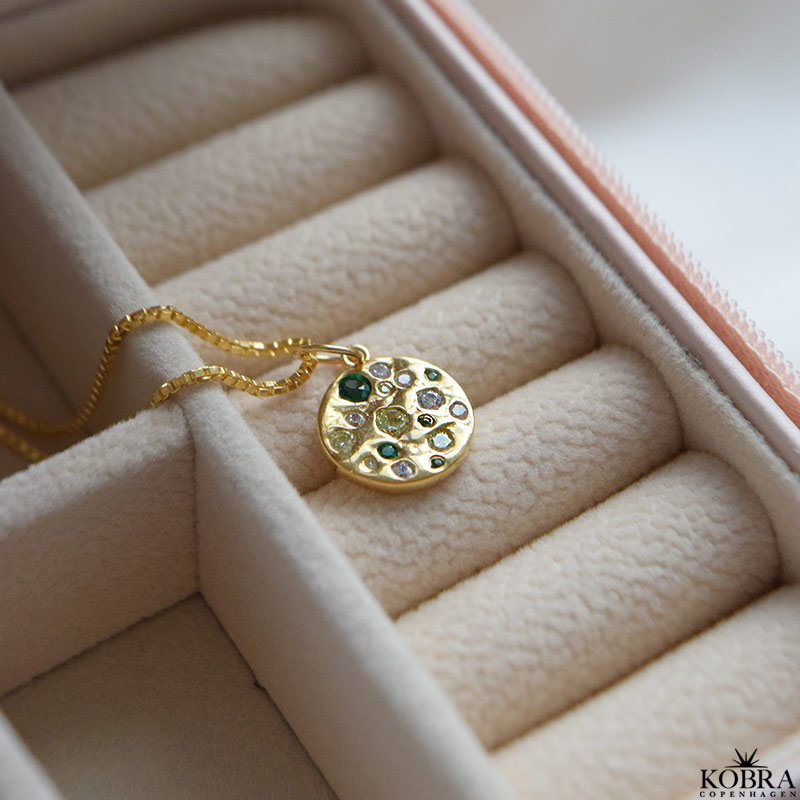 "Amalfi" guldhalskde  rundt vedhng i 18k forgyldt slv