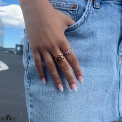 "Vanity" guld ring med lyserød zirkonia sten