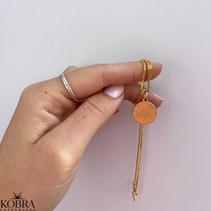 "Kalia" 18 karat forgyldt amulet med din gravering